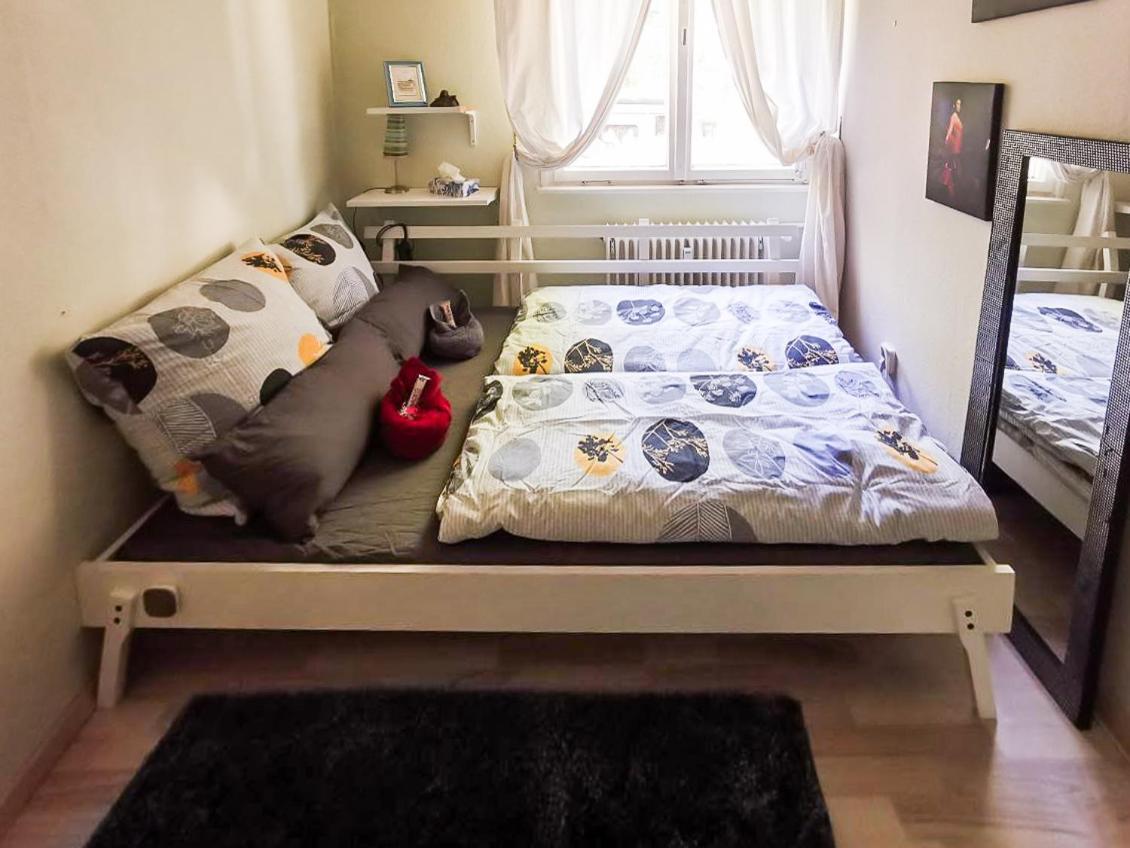 Cosy Room In Our Apartment Берлин Экстерьер фото